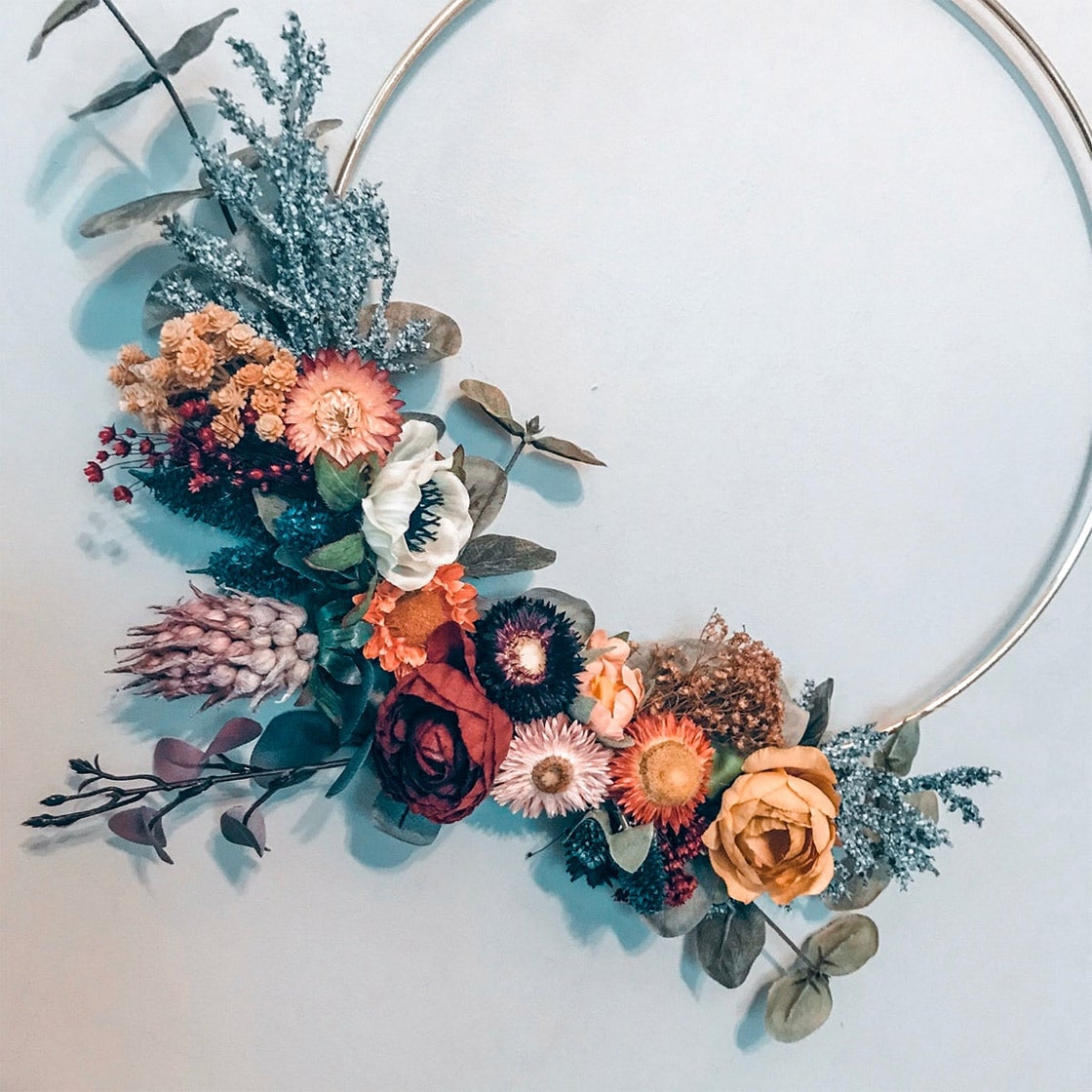 dried flowers hoop bouquet