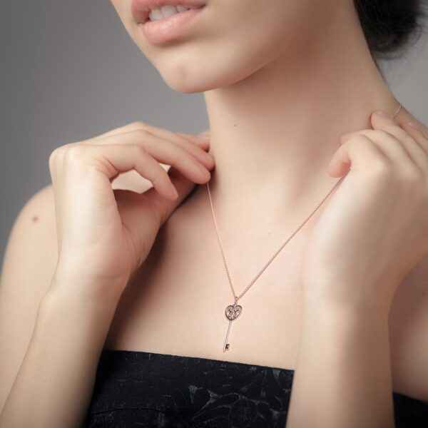 Ornate Heart Key Necklace in Polished Gold for Bridal Wear