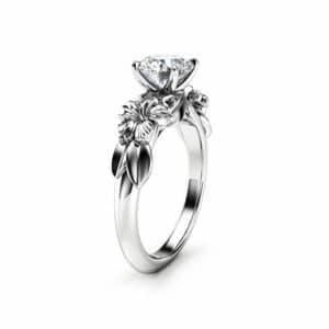 Floral 14K White Gold Moissanite Engagement Ring for Women / Unique Engagement Ring / Flower Ring / Gold Moissanite Floral Engagement Ring