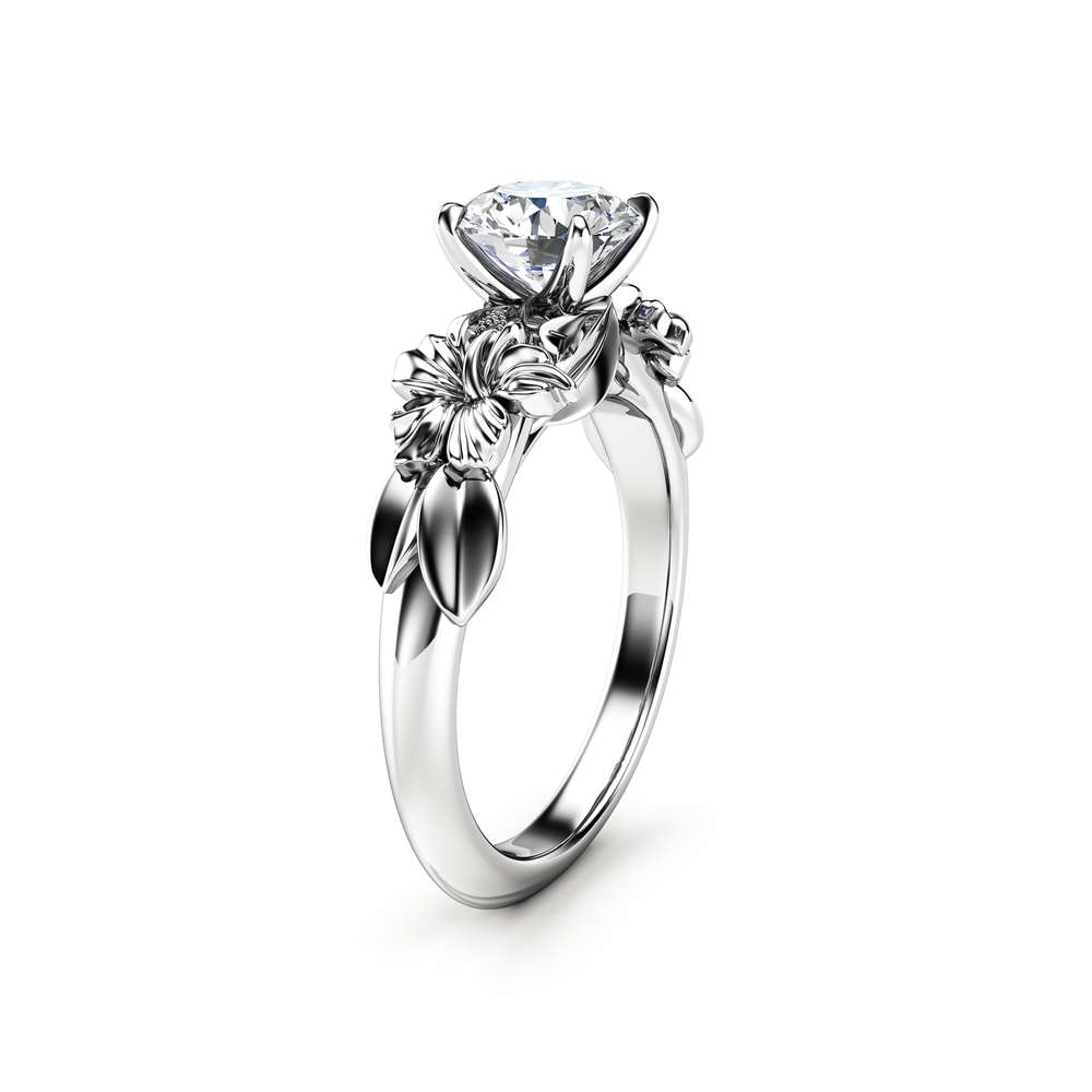 Floral 14K White Gold Moissanite Engagement Ring for Women / Unique Engagement Ring / Flower Ring / Gold Moissanite Floral Engagement Ring