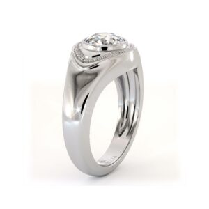 Elegant Gold Men’s Ring with Lab Diamond