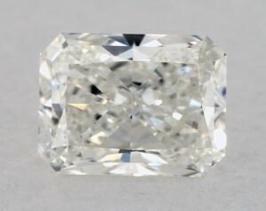 Natural 0.8 Carat I VS2 Radiant Diamond