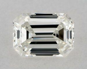 Natural 0.7 Carat H VS1 Emerald Diamond